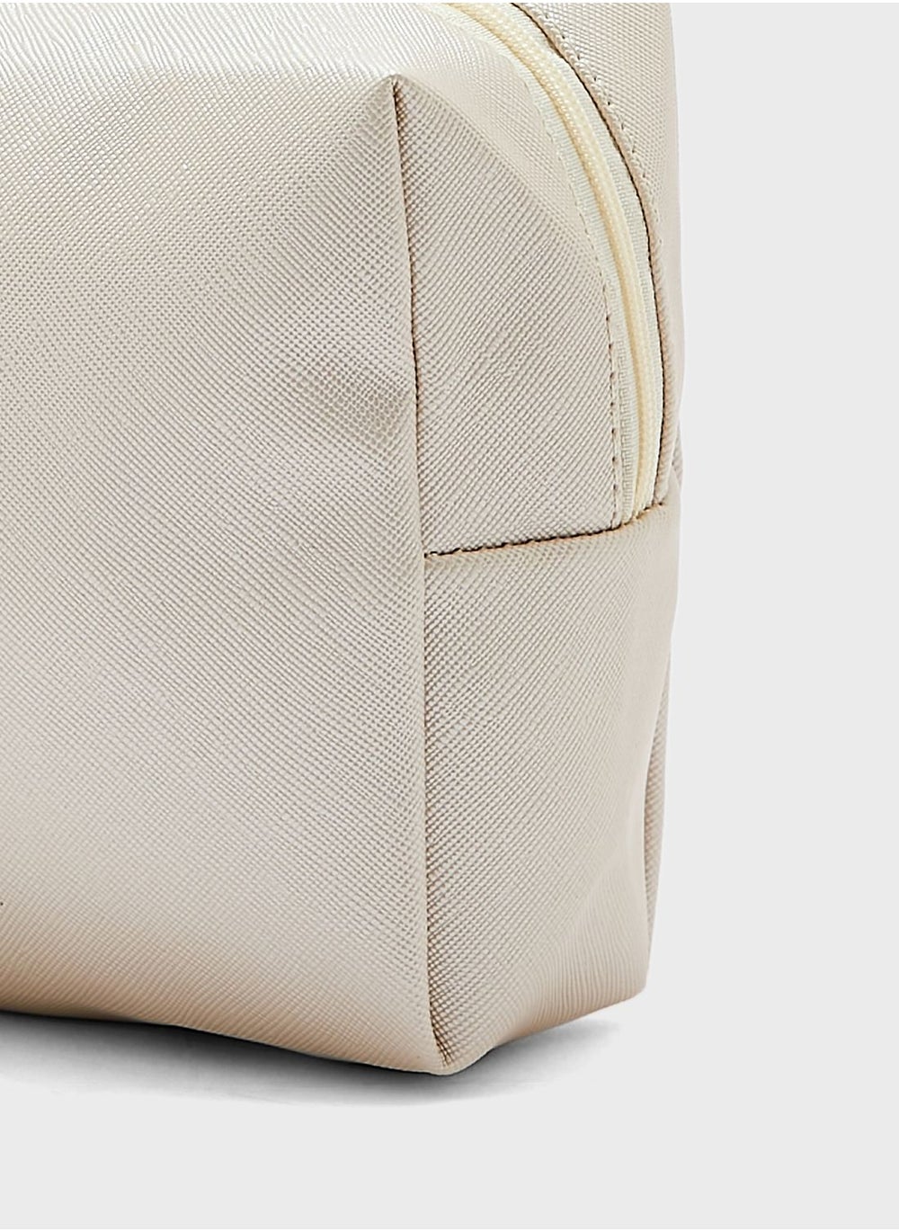 buy-ginger-makeup-pouch_jo5