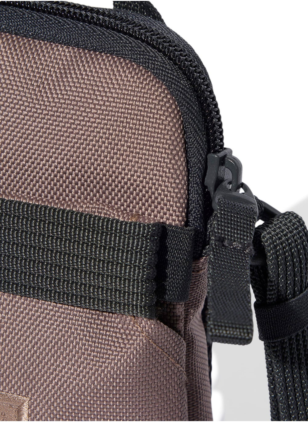 buy-adidas-utility-small-crossbody_em3