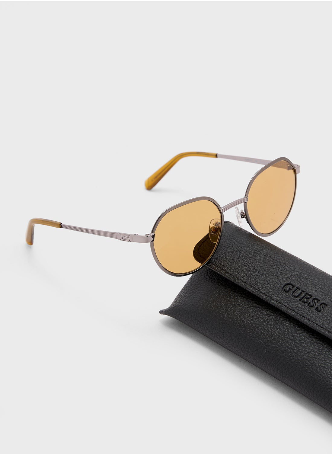 buy-guess-pentagon-sunglasses_lcc