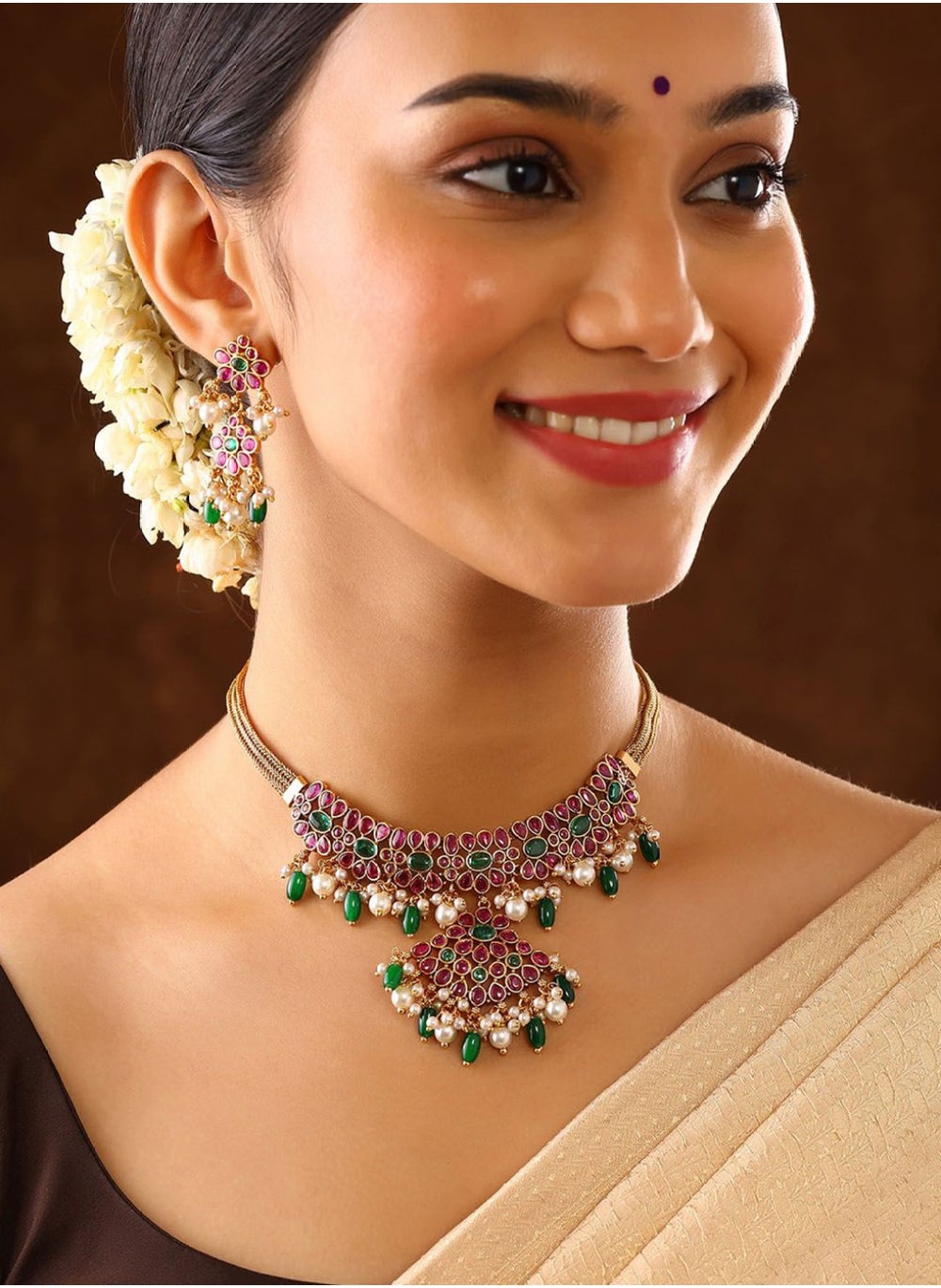buy-priyaasi-kundan-studded-beaded-jewellery-set_nz0
