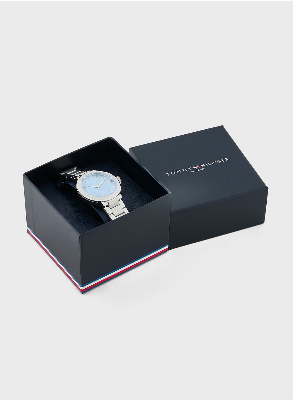 buy-tommy-hilfiger-lori-analog-steel-strap-watch_mdy