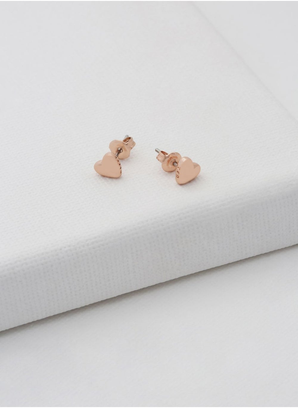 buy-ted-baker-harly-tiny-heart-earrings_vbp