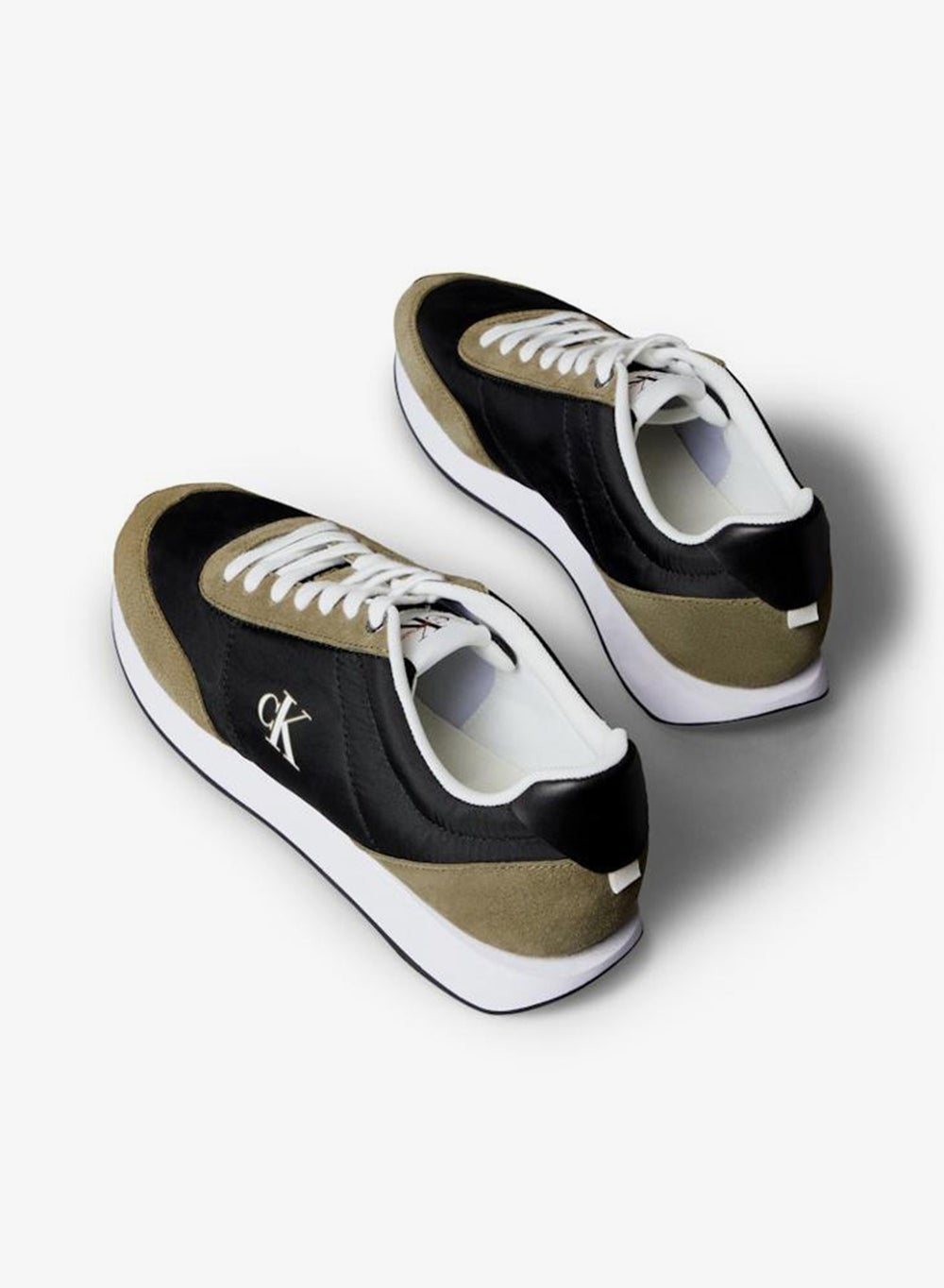 buy-calvin-klein-jeans-lace-up-low-top-sneakers_4se