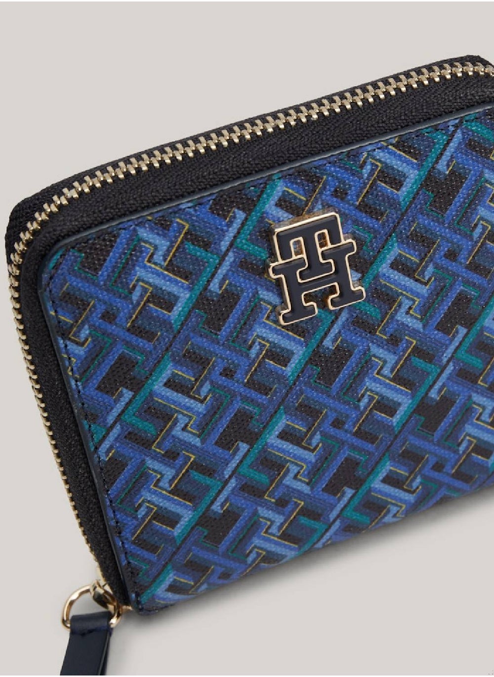 buy-tommy-hilfiger-zip-around-coin-wallet_m6a
