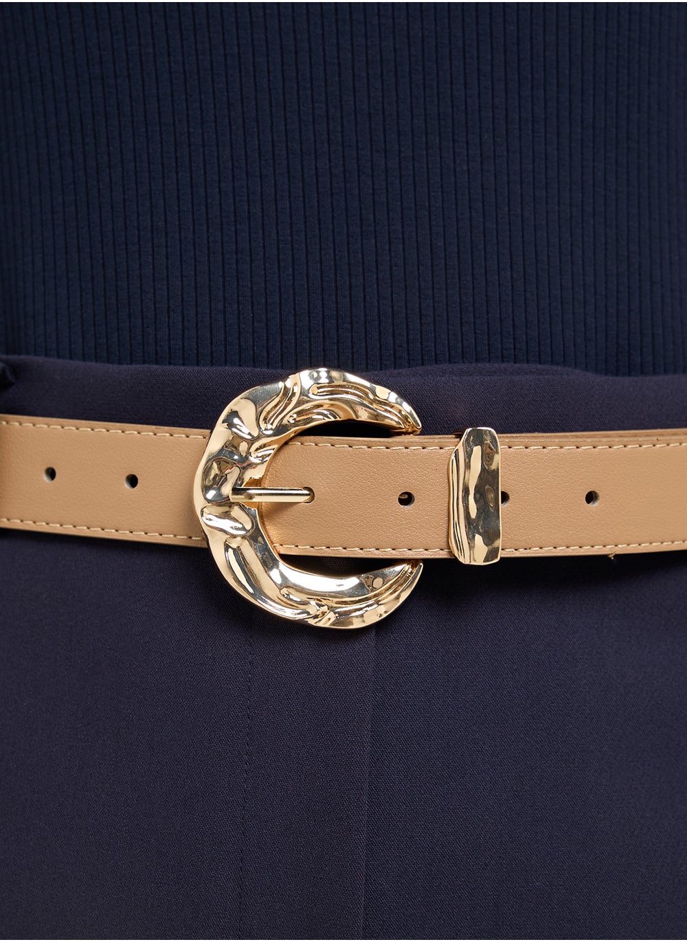 buy-ella-limited-edition-by-namshi-ladies-belt-with-gold-buckle_qua
