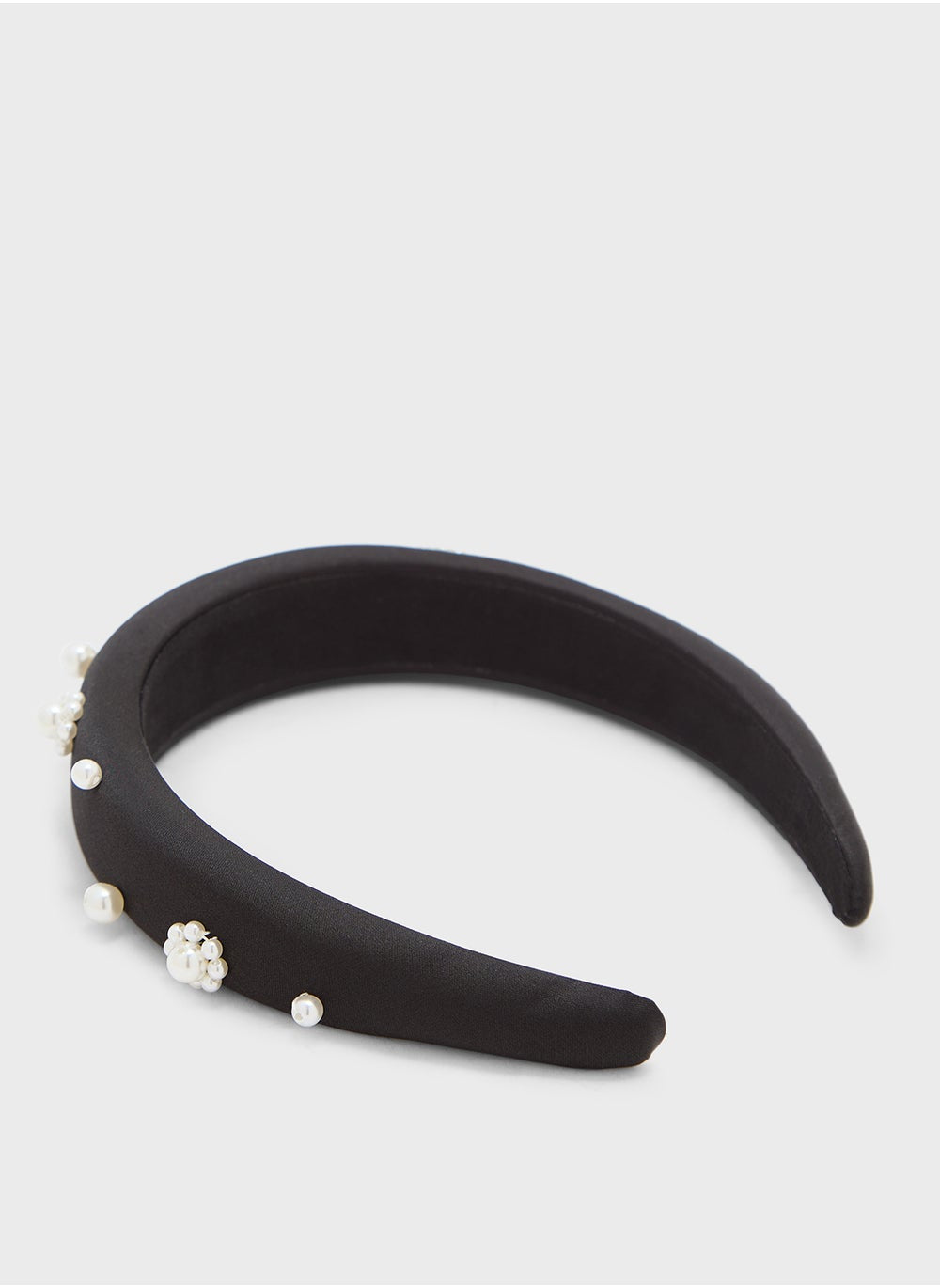 buy-ella-limited-edition-by-namshi-embellished-floral-pearl-headband_kil