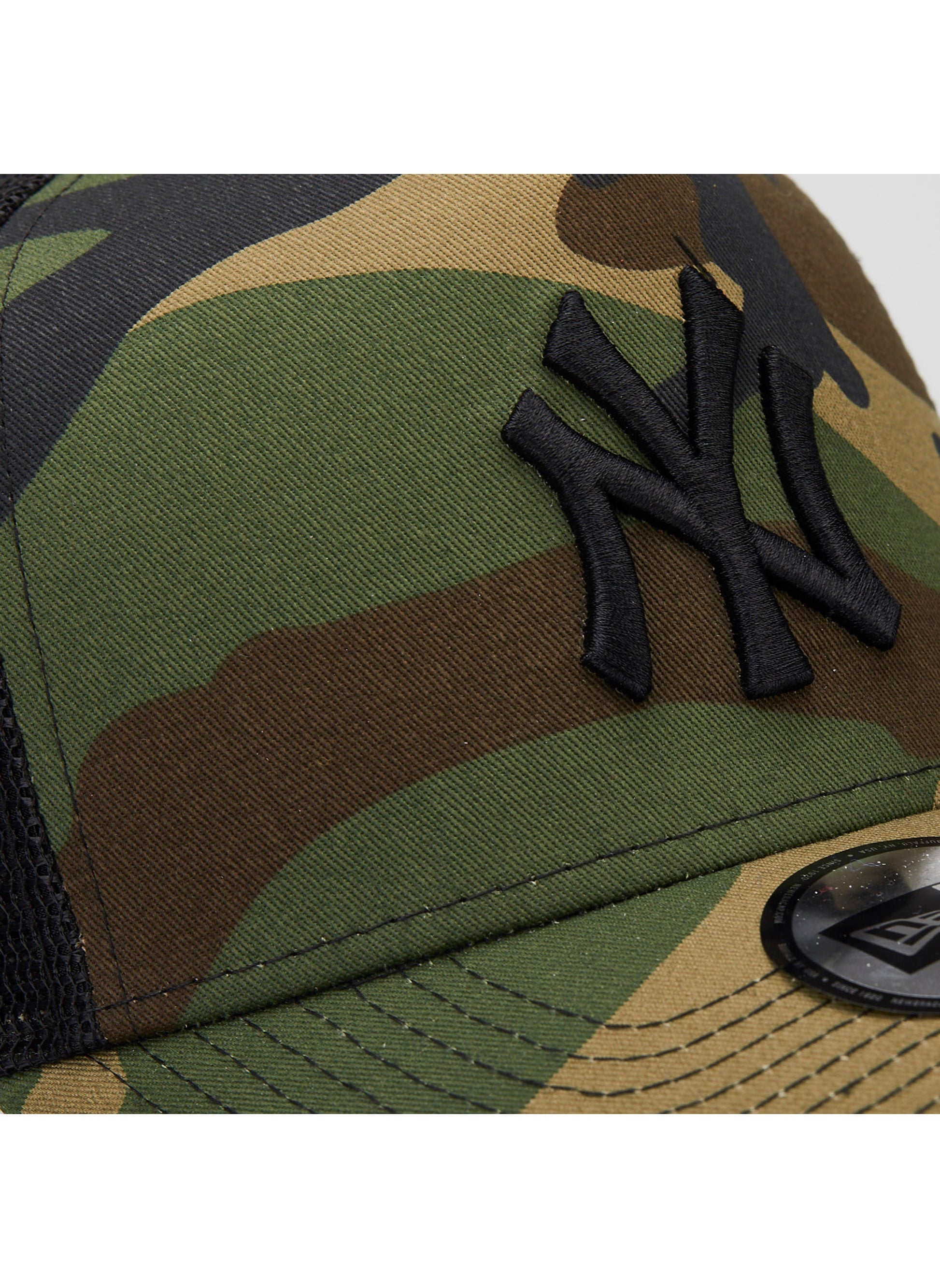 buy-new-era-men-s-mlb-new-york-yankees-clean-a-frame-trucker-cap_qv0