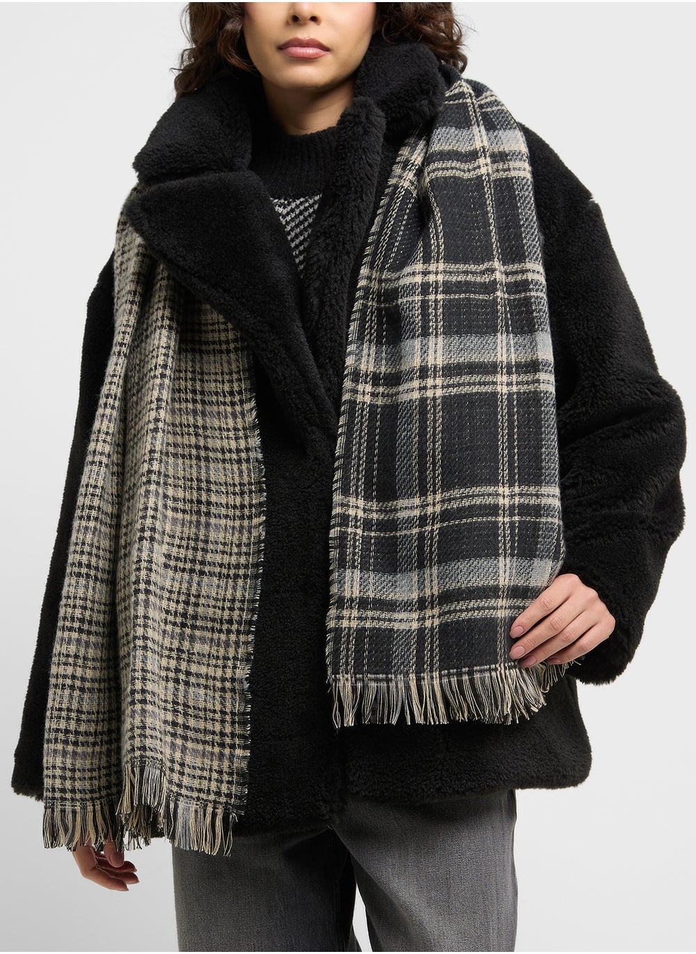 buy-ella-check-pattern-light-winter-scarf_tw8