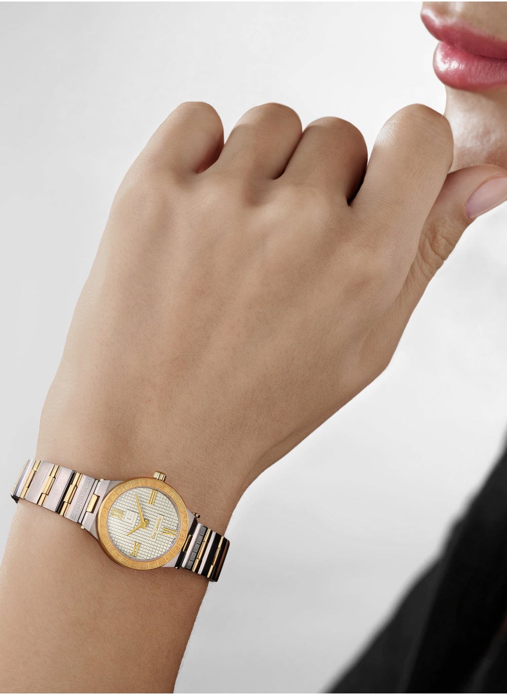 buy-guy-laroche-sacha-watch-for-women-with-silver-and-gold-stainless-steel-bracelet-32-mm-5-atm_bec