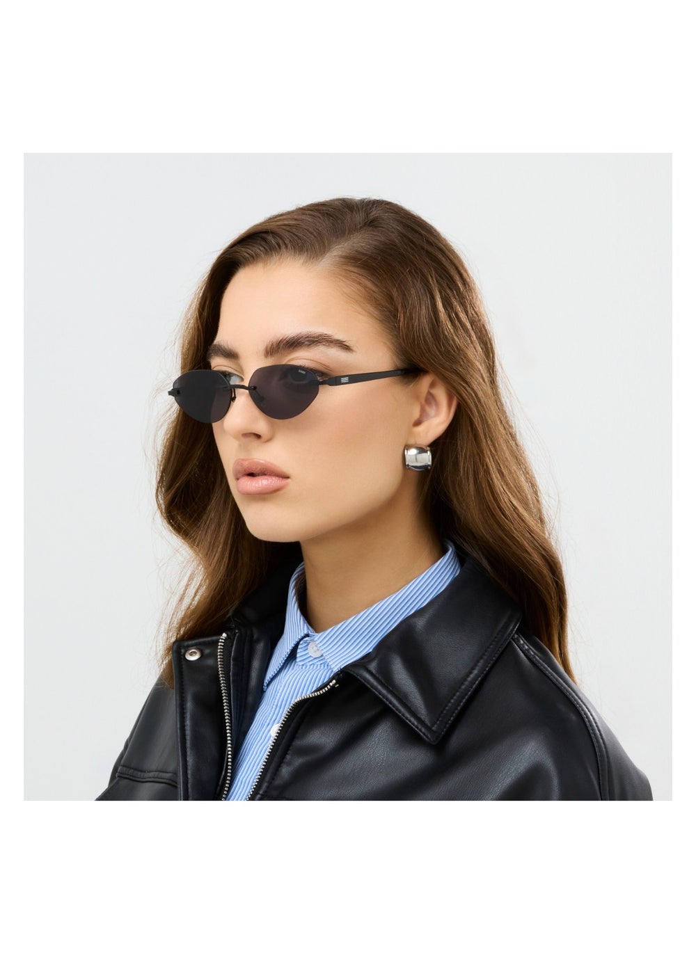 buy-blackout-blackout-jacqueline_onq