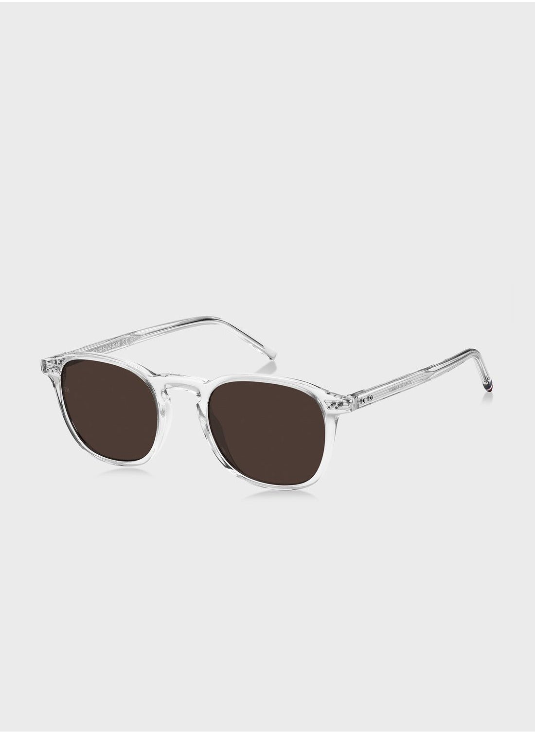 buy-tommy-hilfiger-wayfarers-sunglasses_8mr