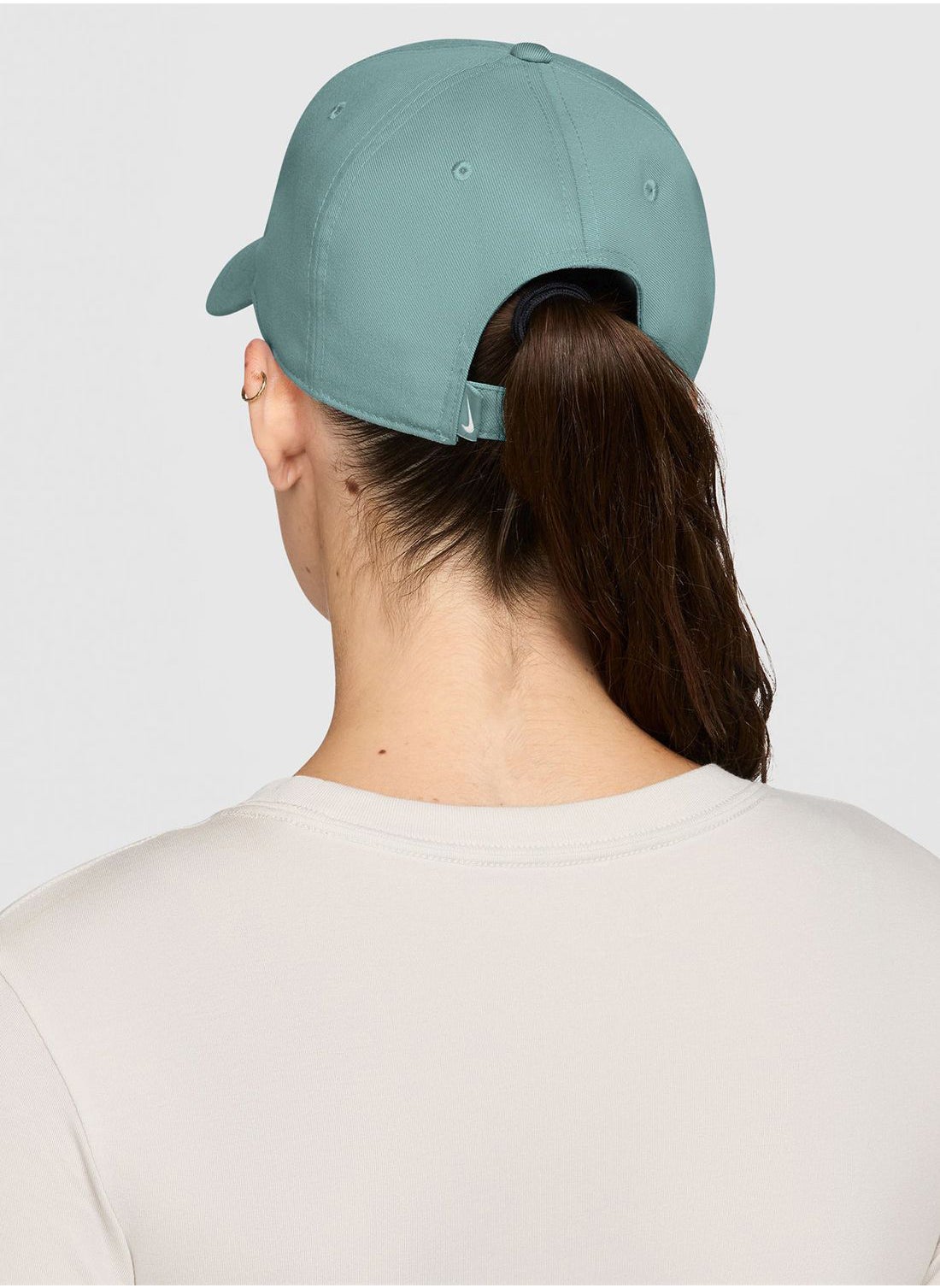 buy-nike-swoosh-club-cap_k8i