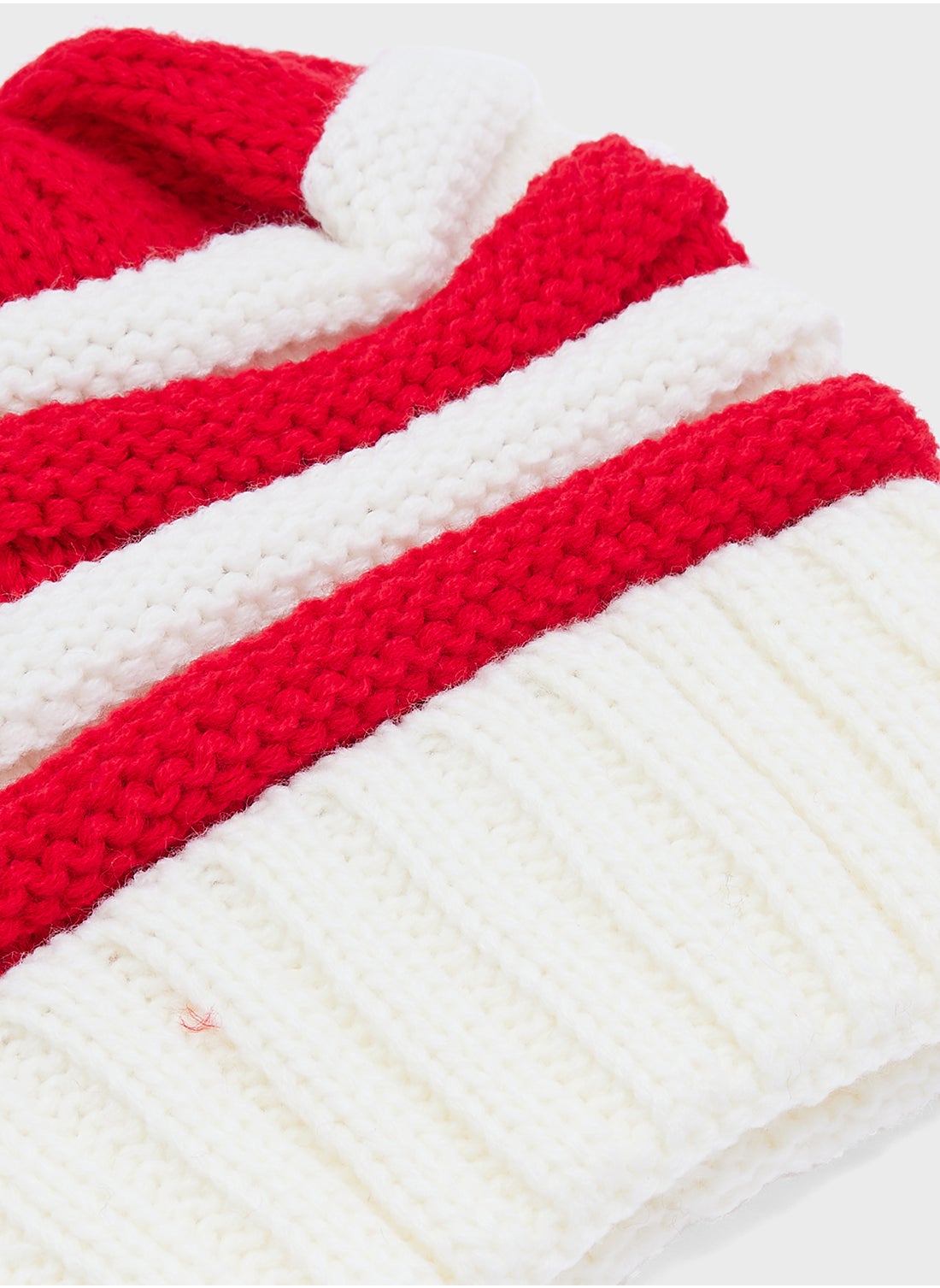 buy-seventy-five-christmas-beanie_taz