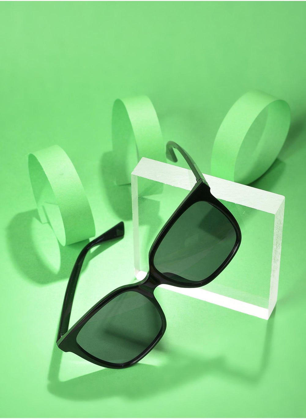 buy-haute-sauce-black-lens-black-butterfly-sunglasses_7gn