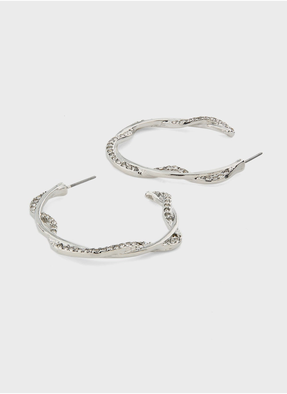 buy-ella-limited-edition-by-namshi-dimante-hoop-earrings_6uv