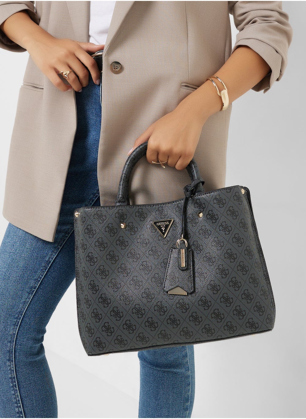 buy-guess-meridian-girlfriend-satchel_ox2