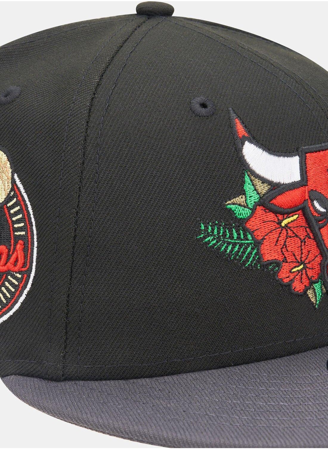 buy-new-era-men-s-nba-chicago-bulls-floral-9fifty-cap_k5x
