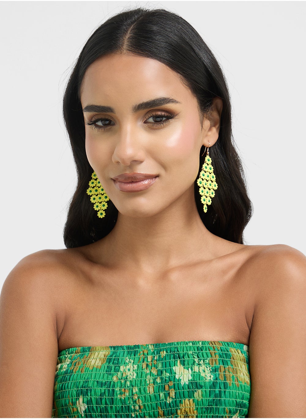 buy-ginger-daisy-floral-drop-earrings_zze