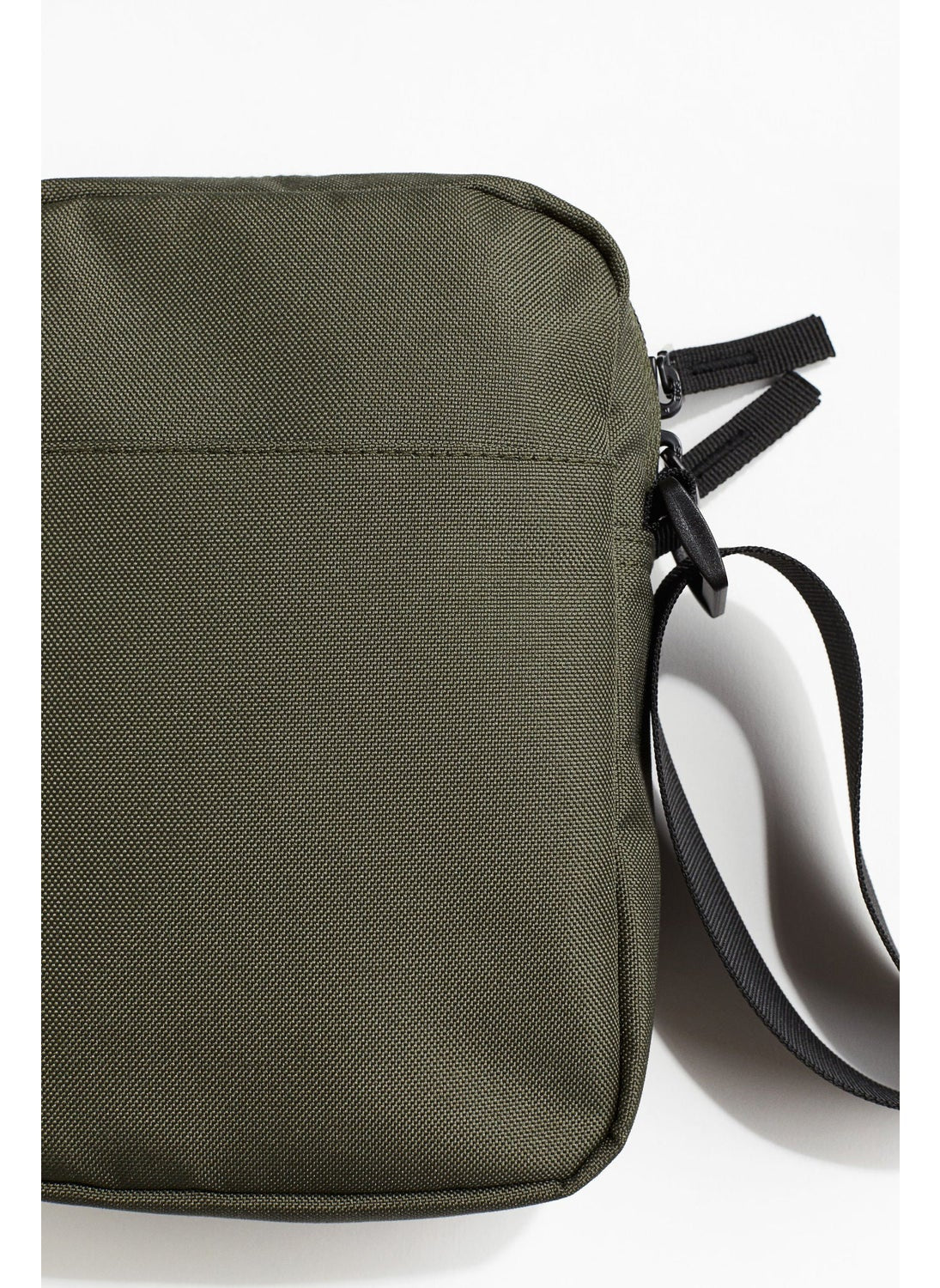 buy-h-m-small-shoulder-bag_9r8
