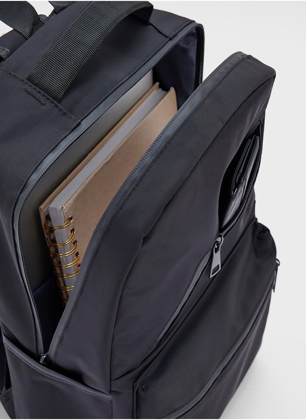 buy-seventy-five-backpack-set-with-pouch_itf