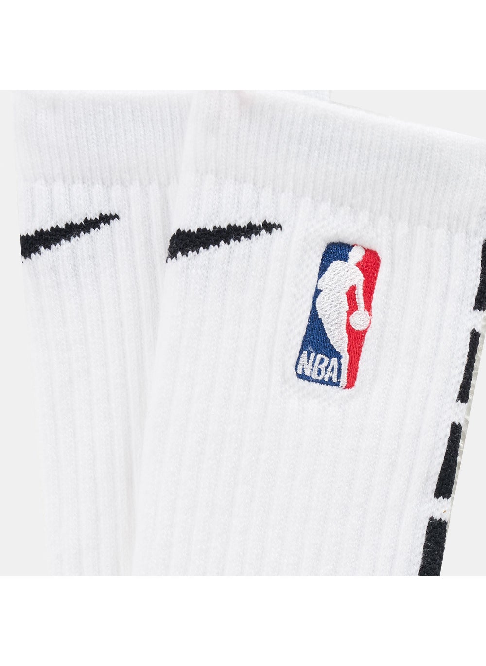 buy-nike-elite-nba-crew-basketball-socks_3oa