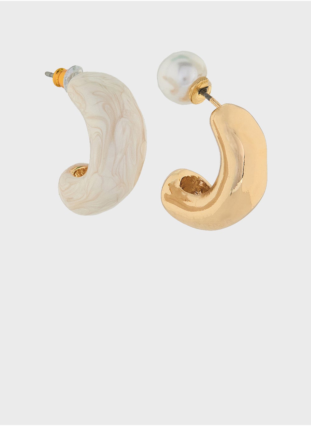 buy-ella-pearl-hoop-earrings_wbk