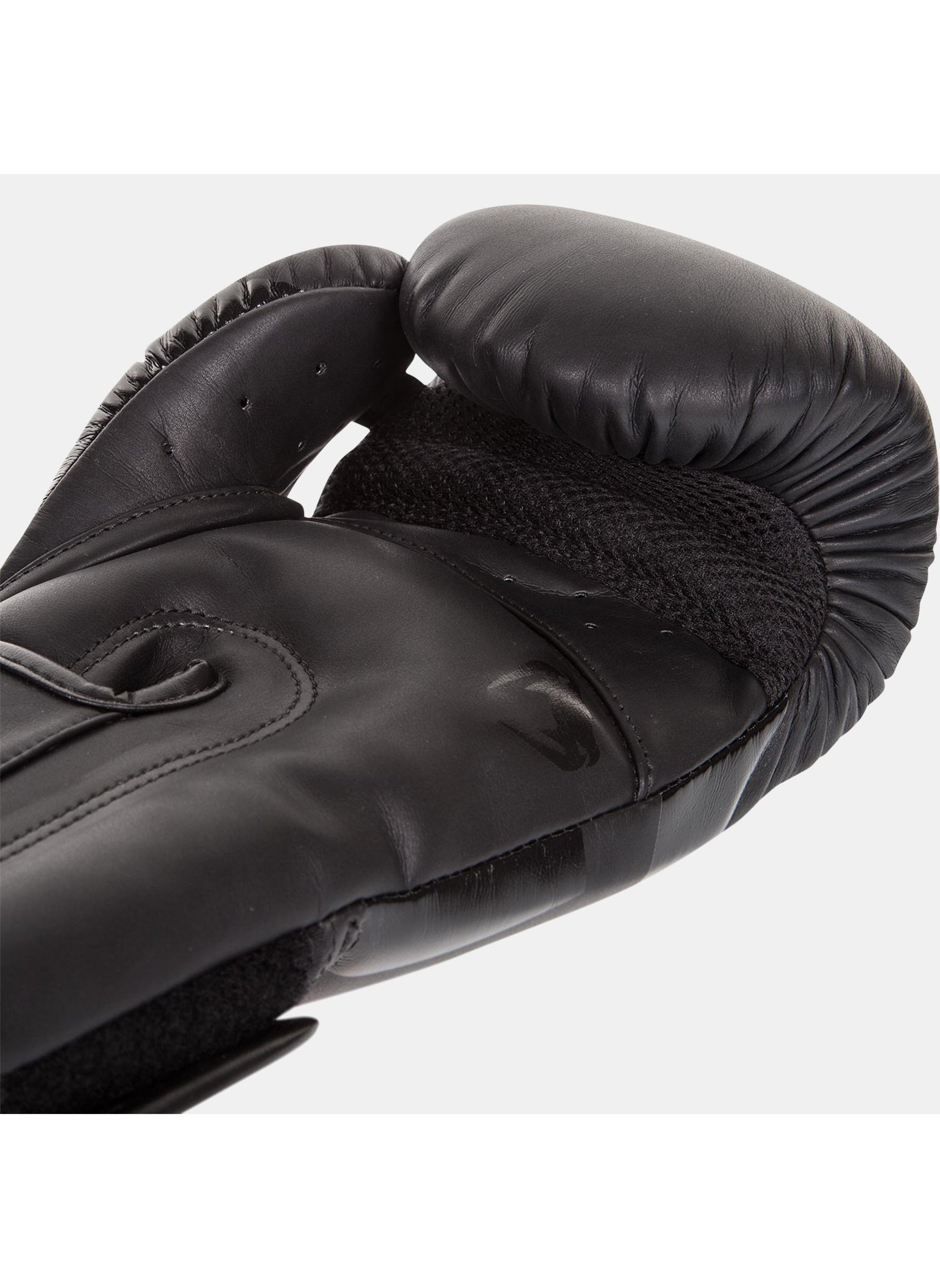 buy-venum-elite-boxing-gloves-14oz_ru2