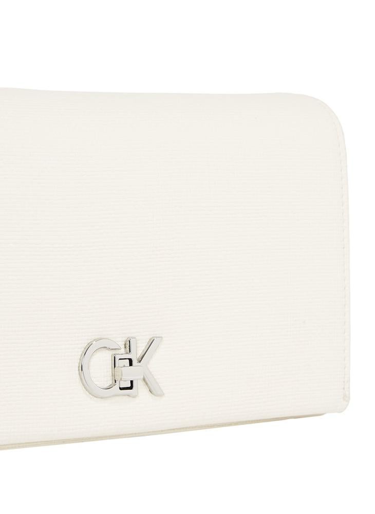 buy-calvin-klein-chain-bag_c45