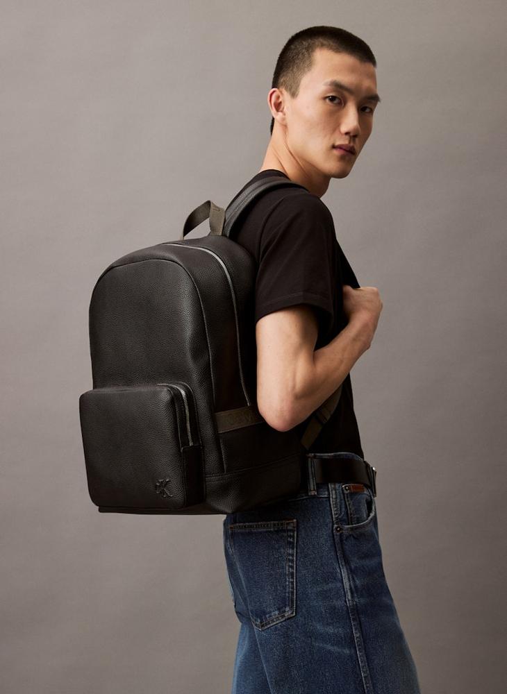 buy-calvin-klein-jeans-casual-cargo-backpack_snv