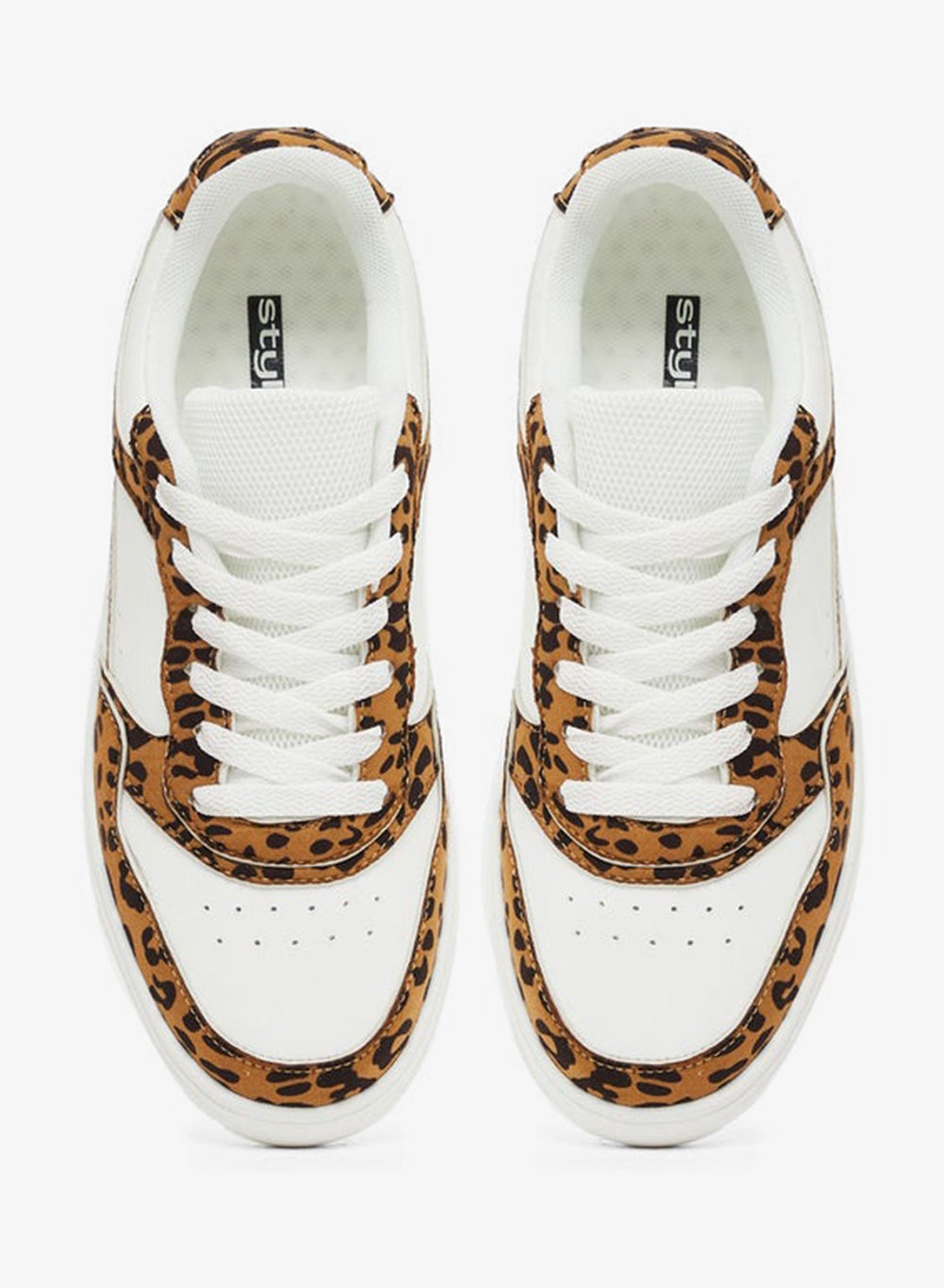 buy-styli-leopard-print-lace-up-sneaker_ssj