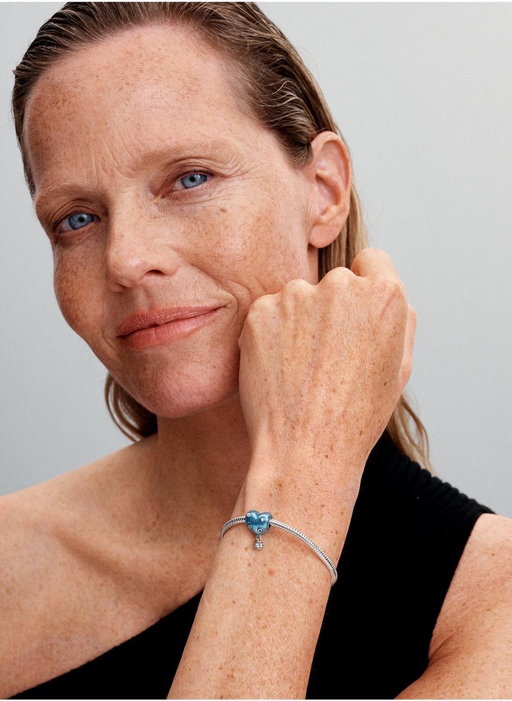 buy-pandora-hot-air-balloon-heart-charm_crl