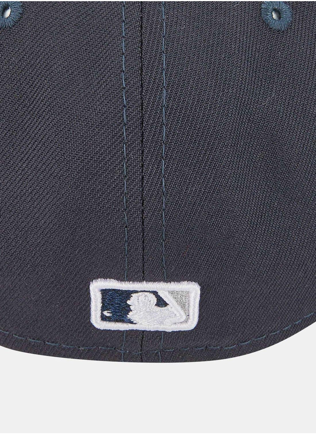 buy-new-era-men-s-new-york-yankees-ac-perf-59fifty-cap_at6