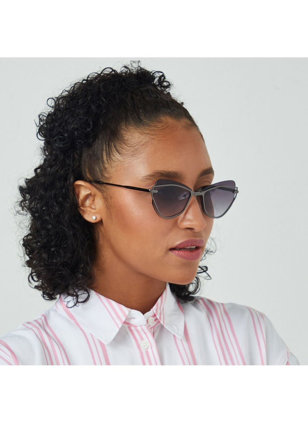 buy-blackout-twilight-women-gray-sunglasses-frame-material-metal-frame-color-gray-lens-color-black-full-rim_dg9