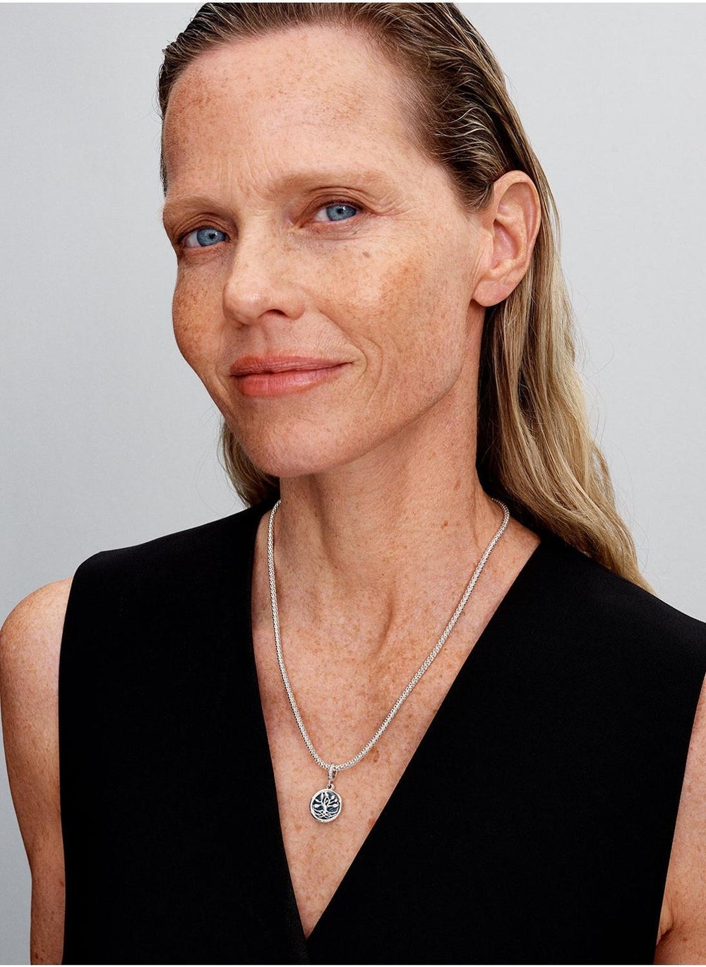 buy-pandora-glow-in-the-dark-infinity-tree-double-dangle-charm_lgu