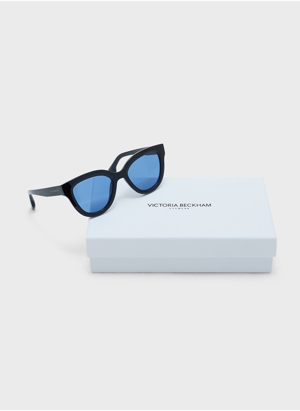 buy-victoria-beckham-tea-cup-sunglasses_x42