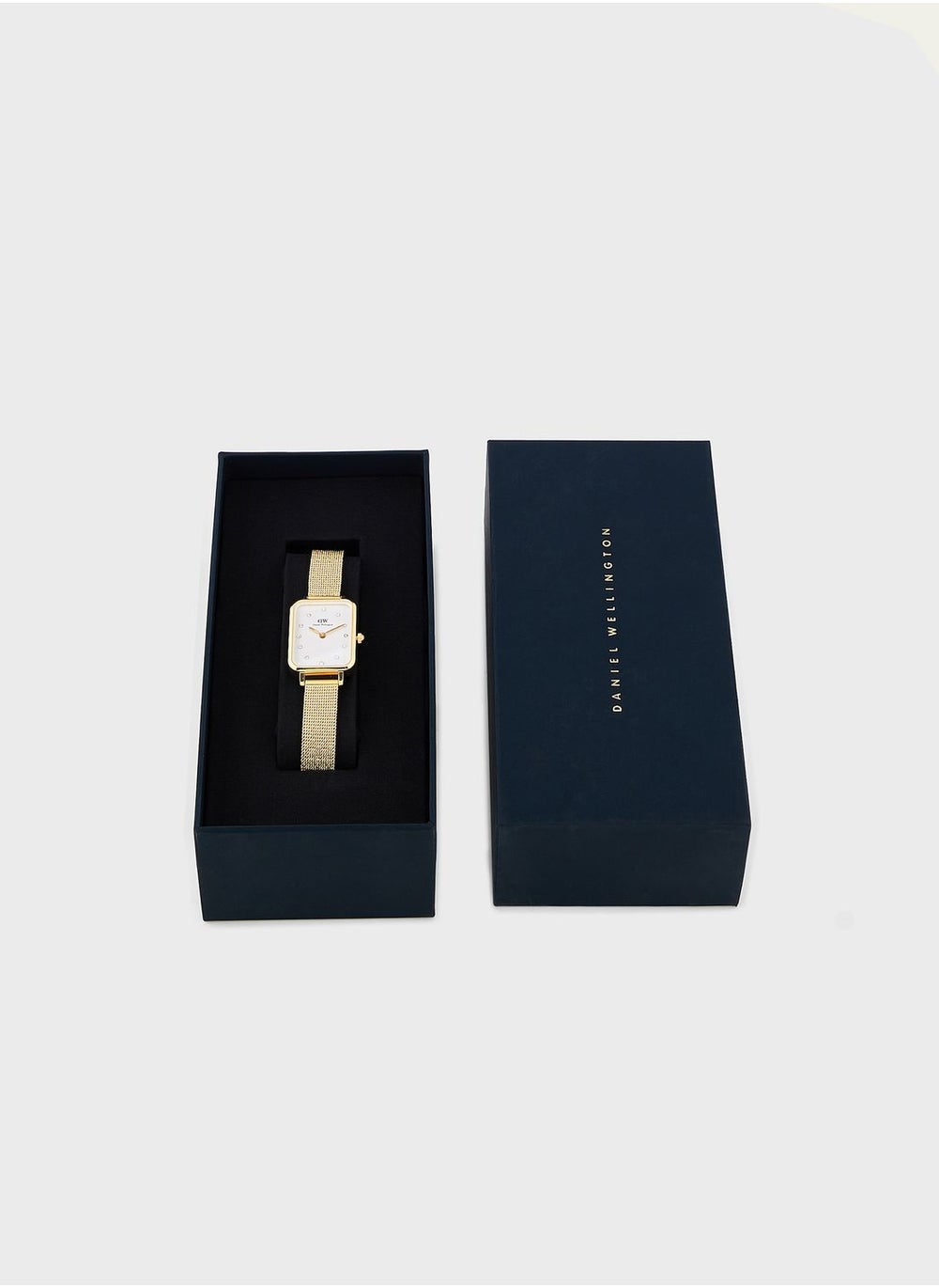 buy-daniel-wellington-quadro-mesh-strap-analog-watch_ond