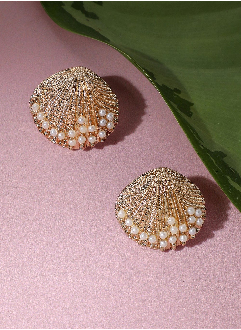 buy-sohi-party-stud-earrings_6h4