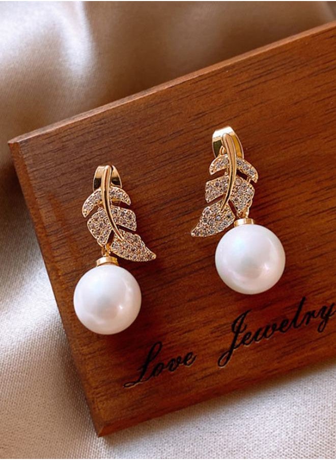 buy-styli-leaf-faux-pearl-drop-earrings_7ok