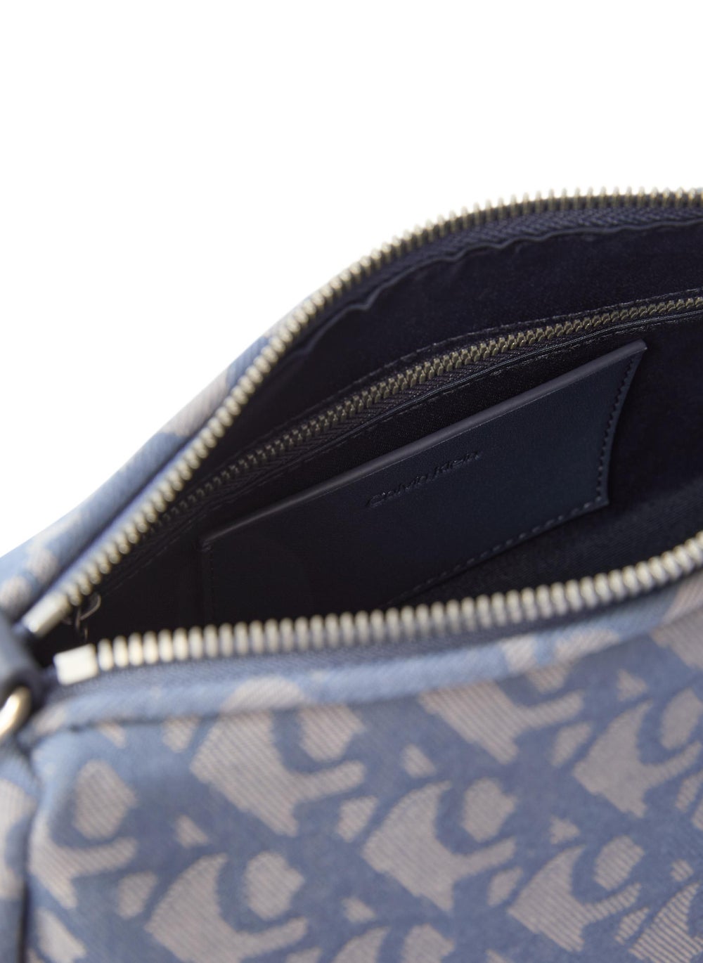 buy-calvin-klein-jeans-logo-detailed-zip-through-shoulder-bag_v5l