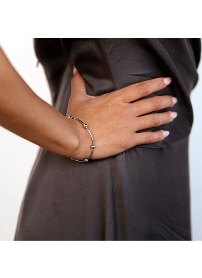 buy-noya-stainless-steel-adara-bangle-bracelet_2t1