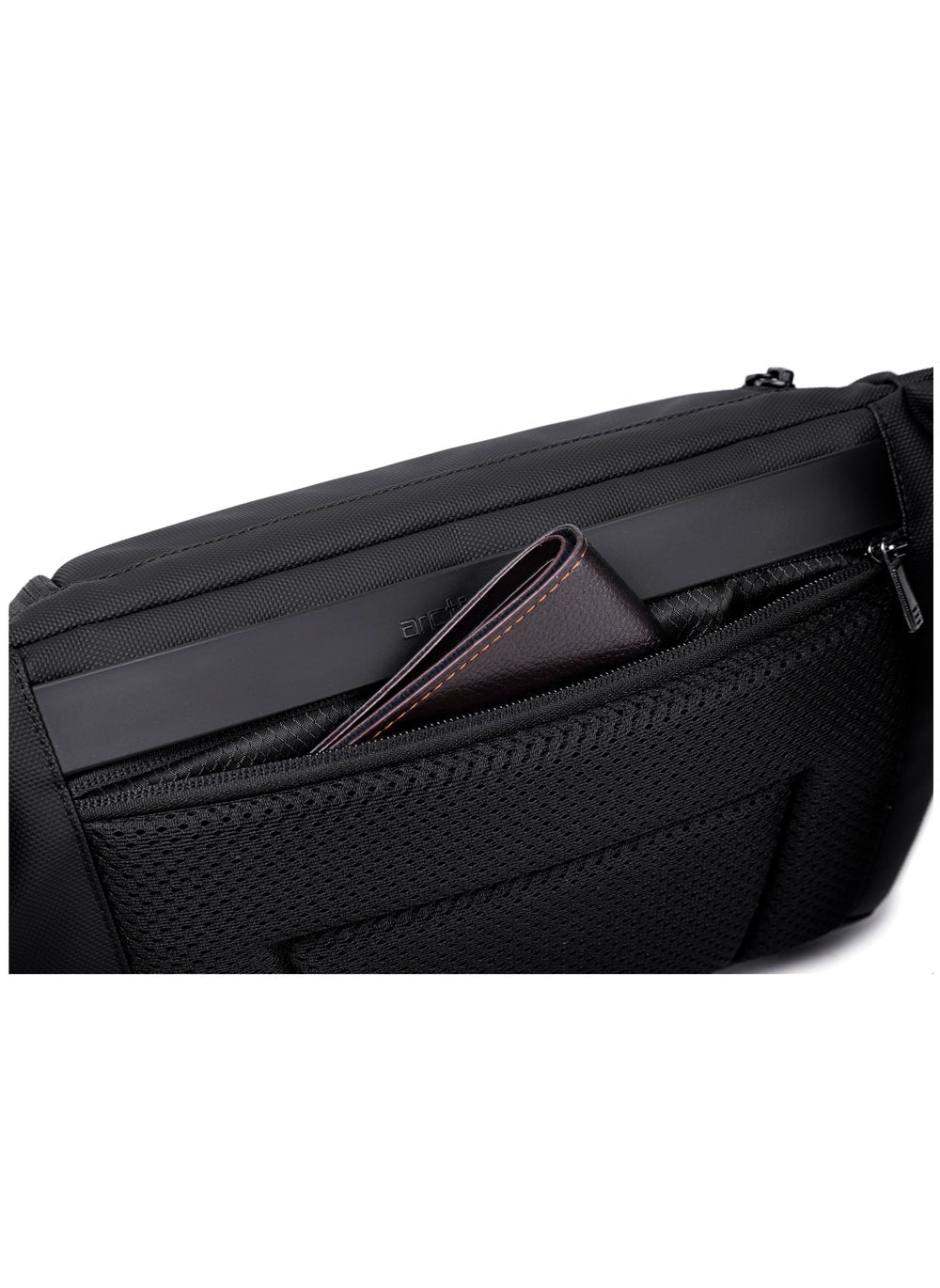 buy-arctic-hunter-crossbody-waist-belt-bag-anti-theft-water-repellent-chest-bag-for-men-women-on-shopping-travel-office-hiking-y00565-black_rjs