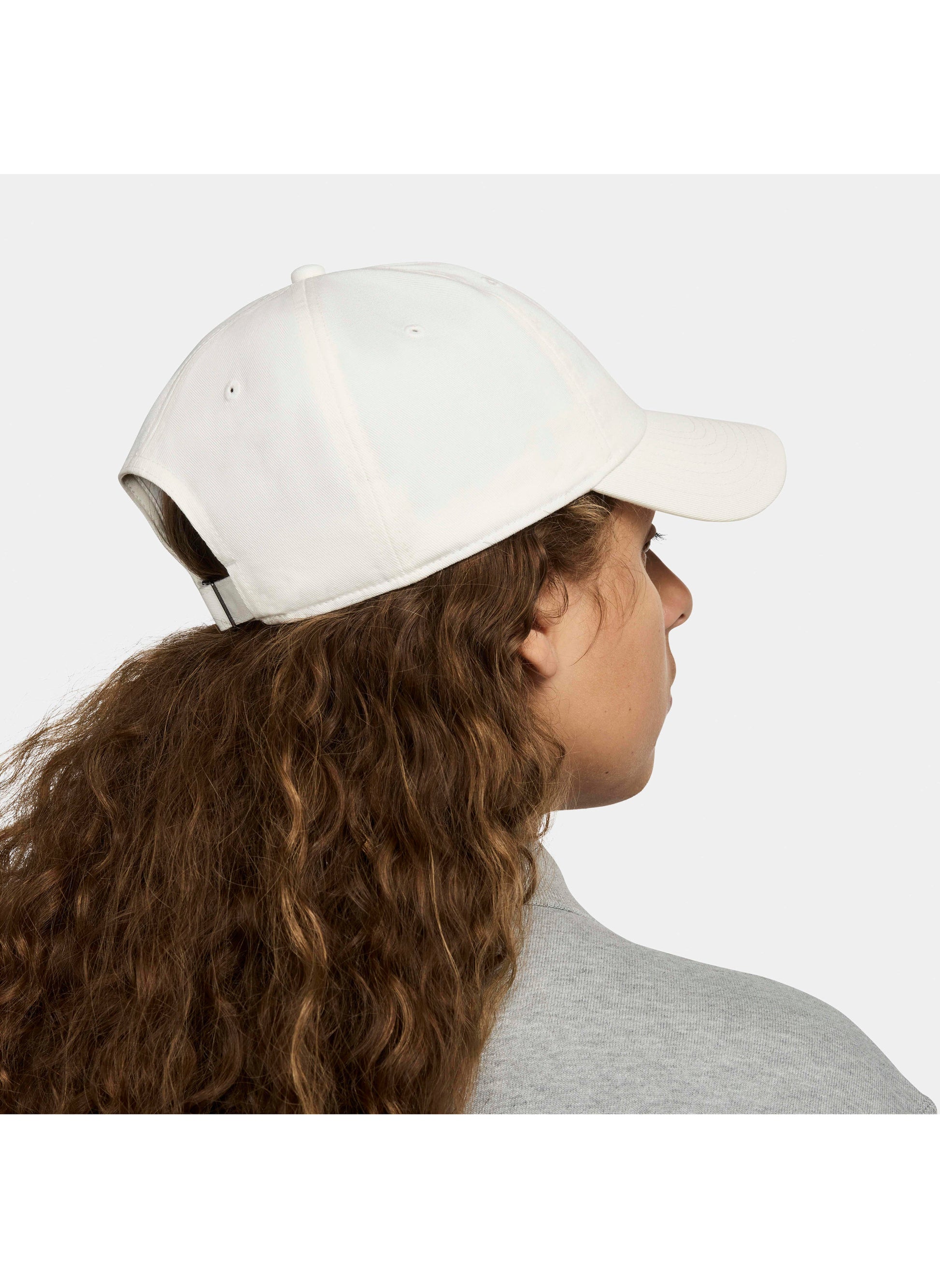 buy-nike-club-unstructured-futura-wash-cap_4a0