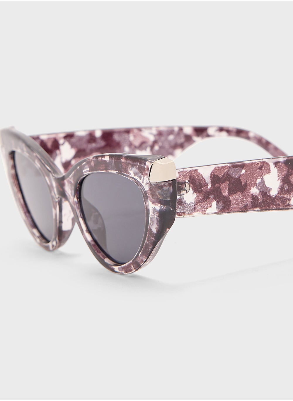 buy-ella-wider-arm-cat-eye-sunglasses_wu2