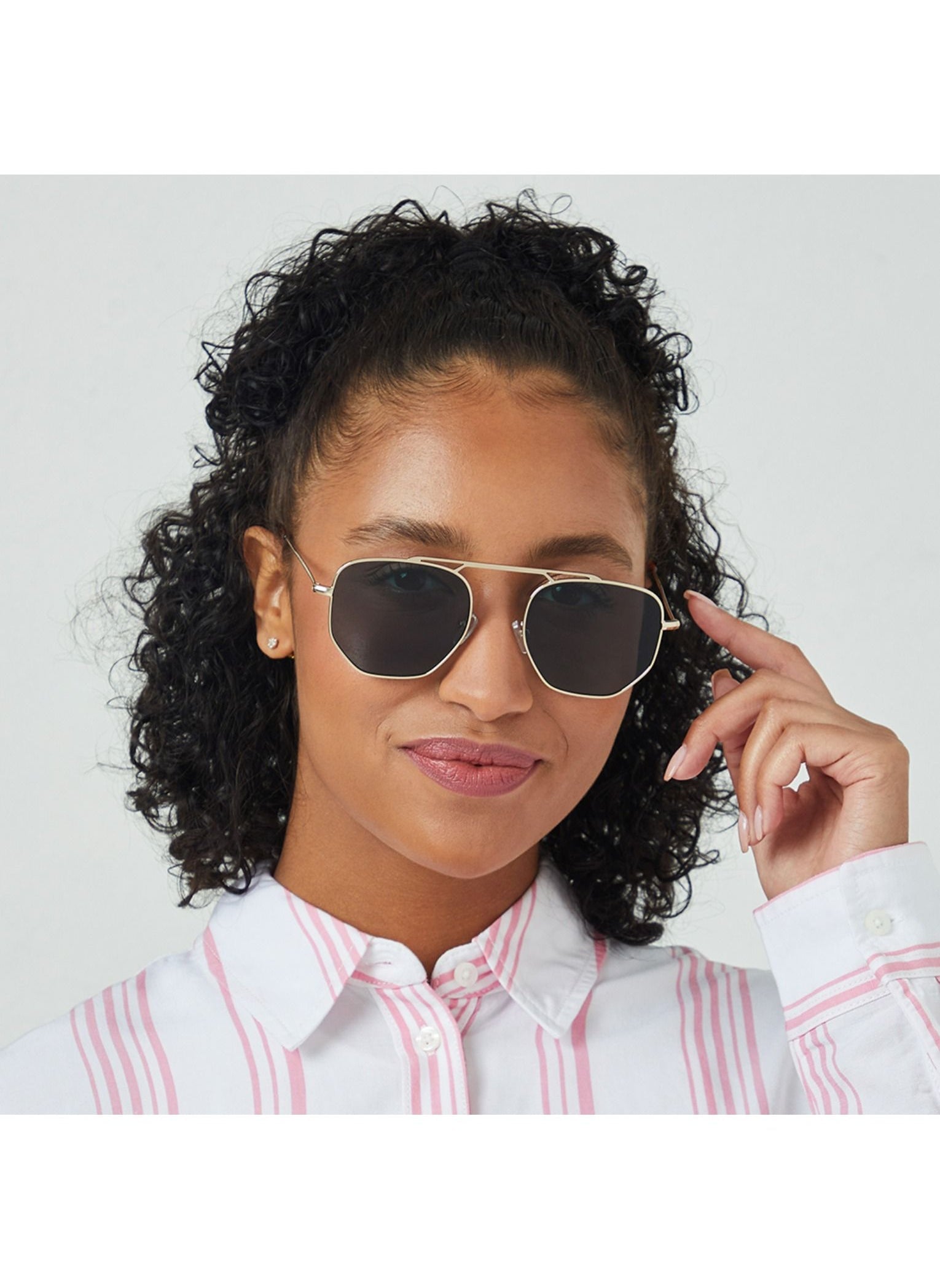 buy-blackout-blackout-by-eyewa-theo-unisex-sunglasses-japanese-gold-green_3s4