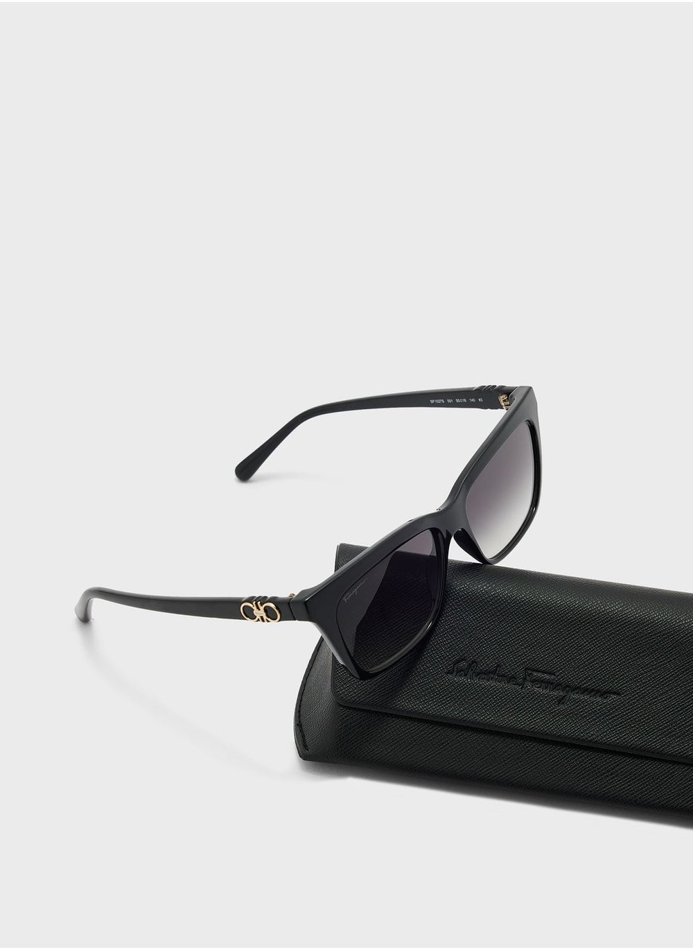 buy-ferragamo-modified-rectangle-oversized-sunglasses_6h8