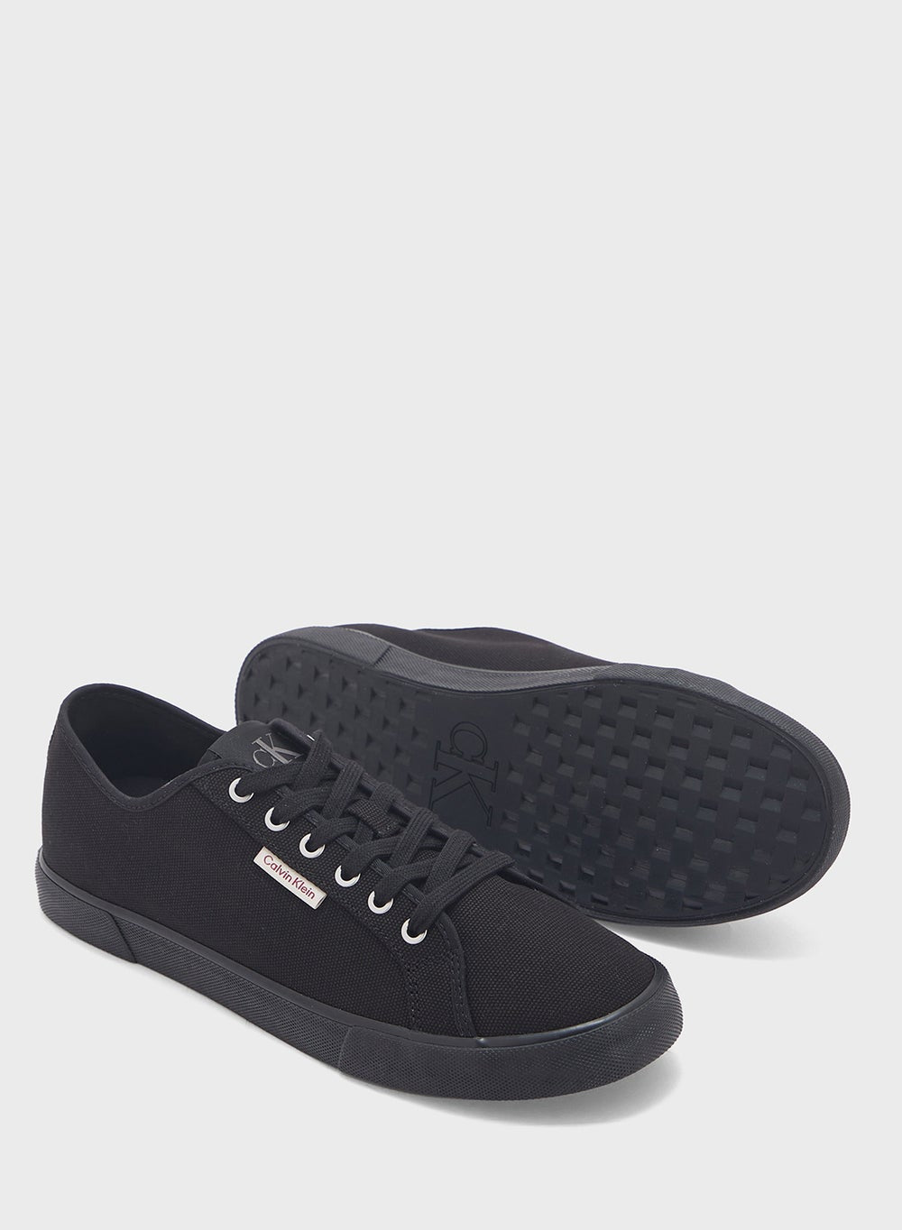 buy-calvin-klein-jeans-monaco-low-top-sneakers_hzo