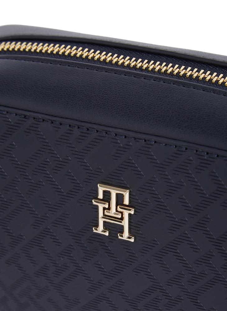 buy-tommy-hilfiger-camera-bag_2u4