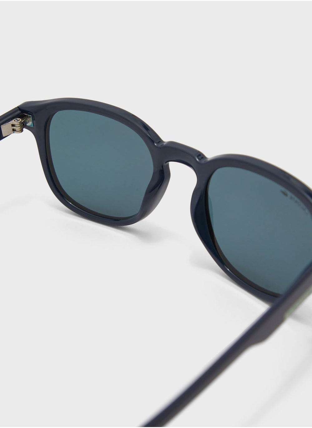 buy-lacoste-oval-sunglasses_fkq