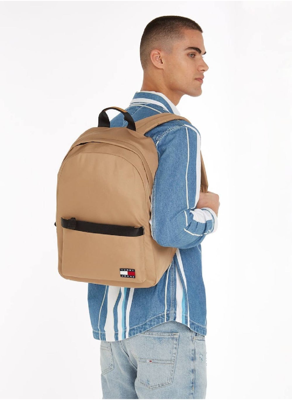 buy-tommy-jeans-essential-badge-dome-backpack_y9h