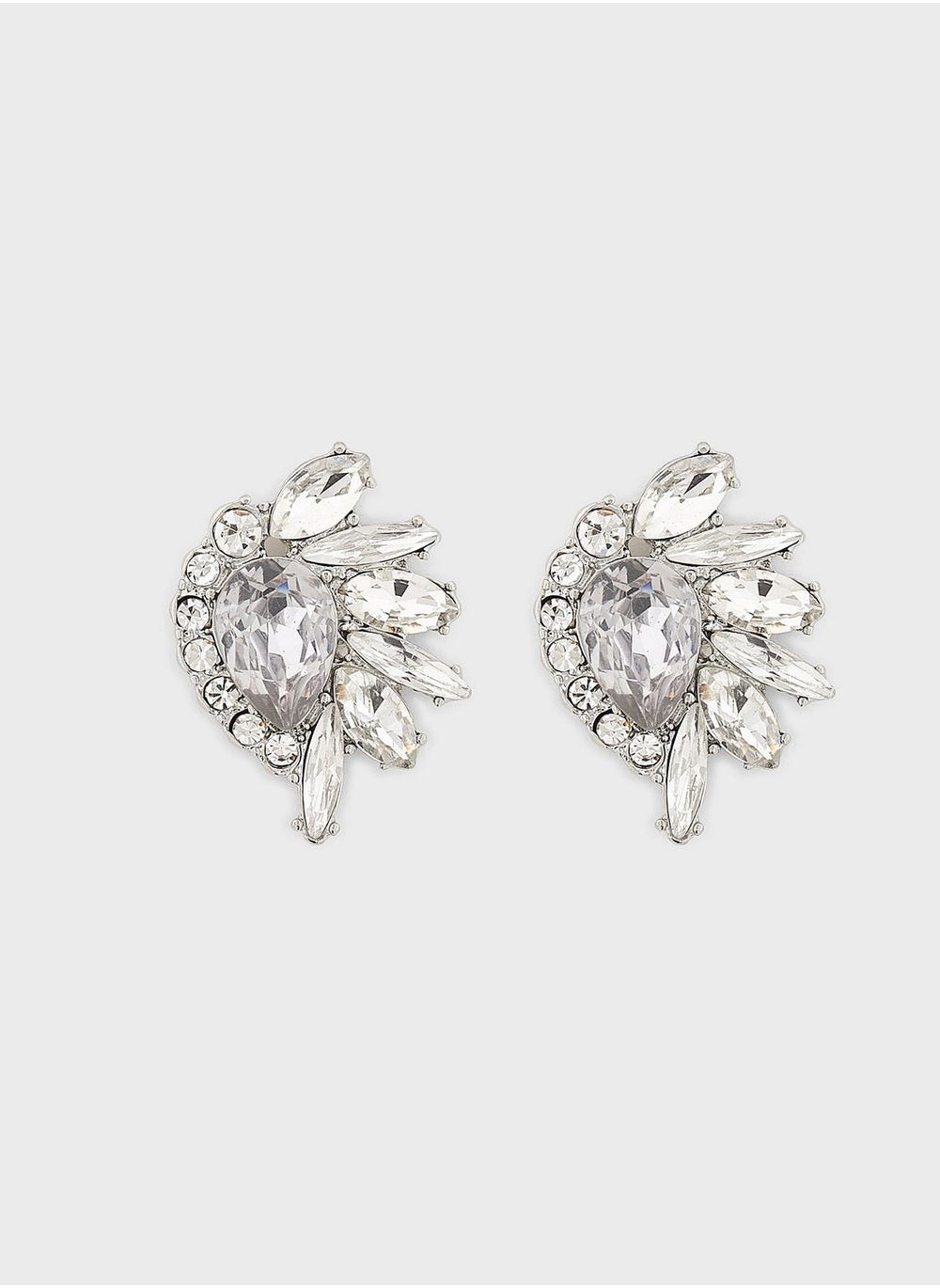 buy-ella-limited-edition-by-namshi-chunky-embellished-stud_ebr